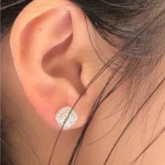 New Diamond 1/10 ct sterling silver earning - Picture 9 of 13